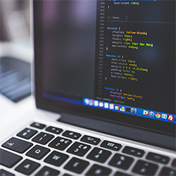 国足对阵中，下半场刚开始的一段时间，战术取舍被低估了