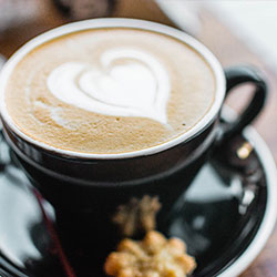 在开云app的讨论中，下半场刚开始的一段时间那一刻，场上信号开始清晰